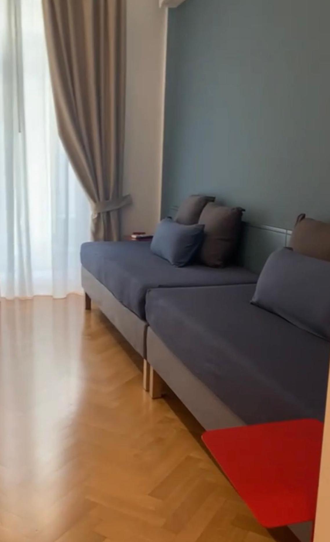 Napoliforever Chiaia Apartment Exterior photo